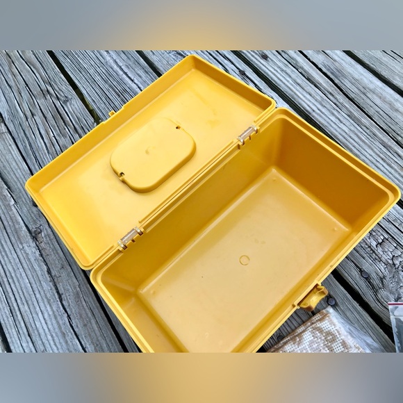 Embroidery Cross Stitch Fabric Material Beach Pattern Plastic Vintage Sewing Box - Picture 16 of 16